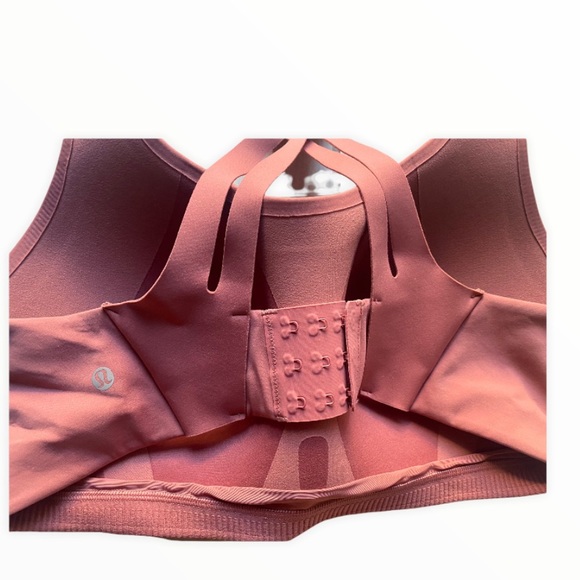 Lululemon air support bra size 36DD - Picture 3 of 6